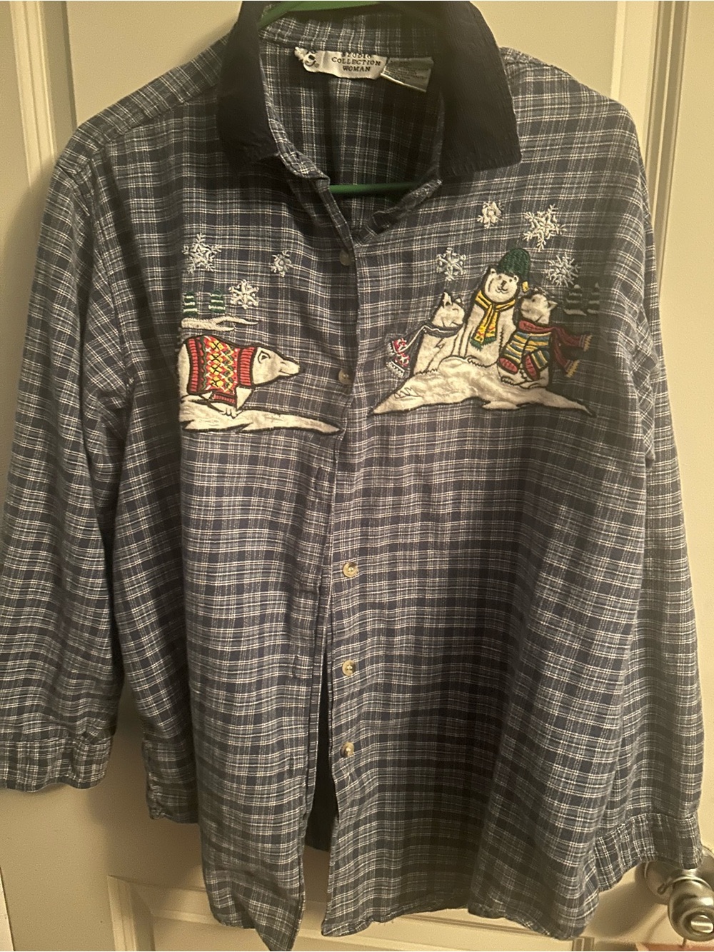 100% Cotton Vintage Studio Collection Woman Plaid Embroidered Button-Down Shirt